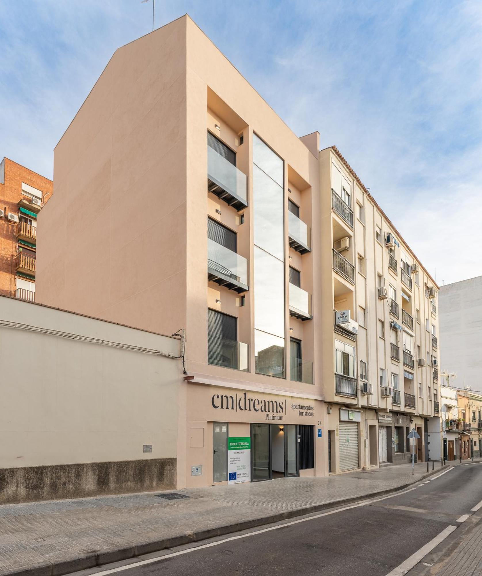 Cmdreams Platinium- Apartamentos Turisticos En El Centro De เมรีดา ภายนอก รูปภาพ